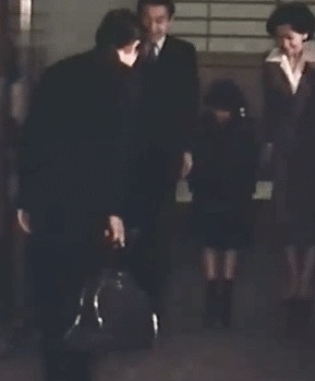 皇太子とマジソンバッグ