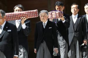 NHKが「皇室の祖先は天照大神」と報道して「現人神宣言か!」とネット炎上
