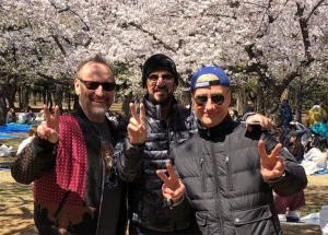元ビートルズのリンゴ・スターが東京・代々木公園でお忍びの花見