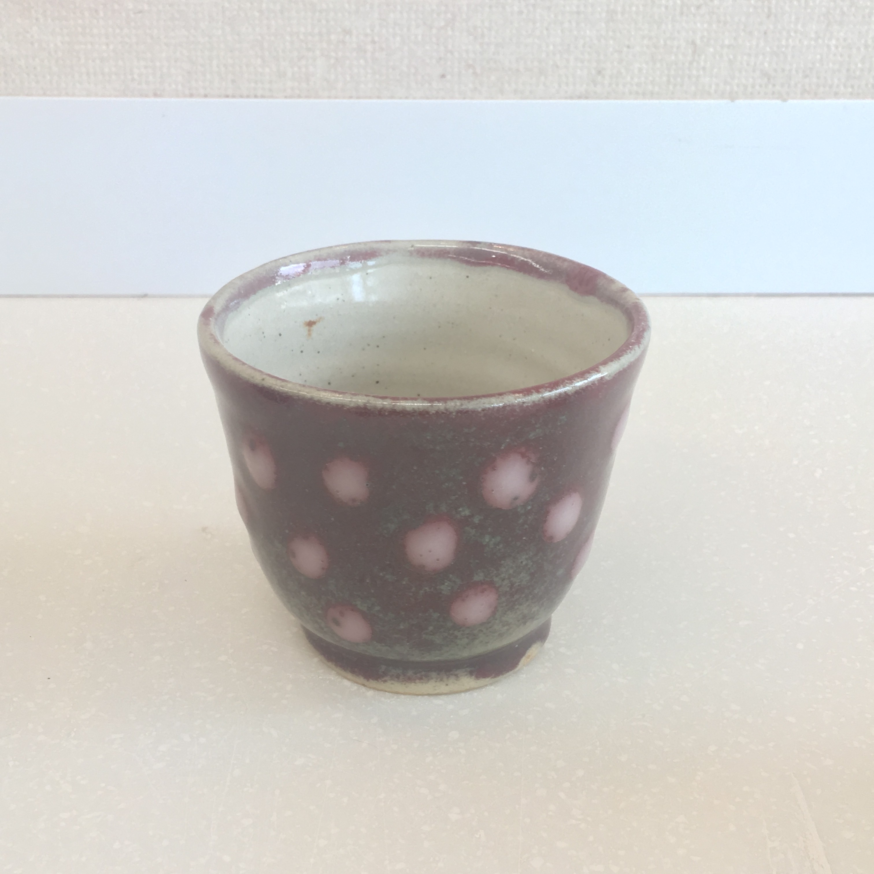 辰砂釉に志野釉の水玉